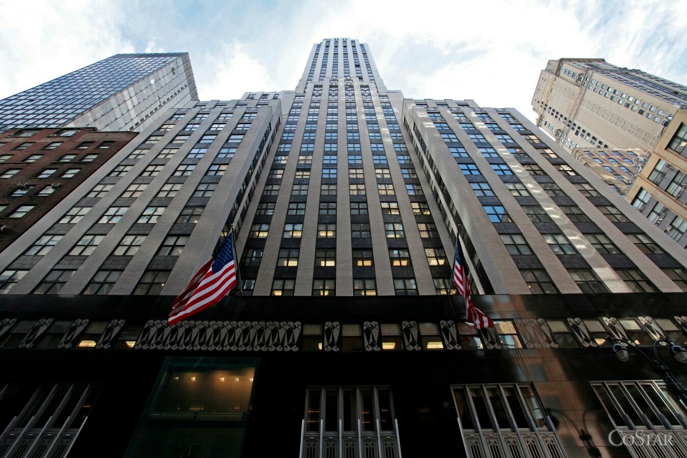 275 Madison Avenue Facade